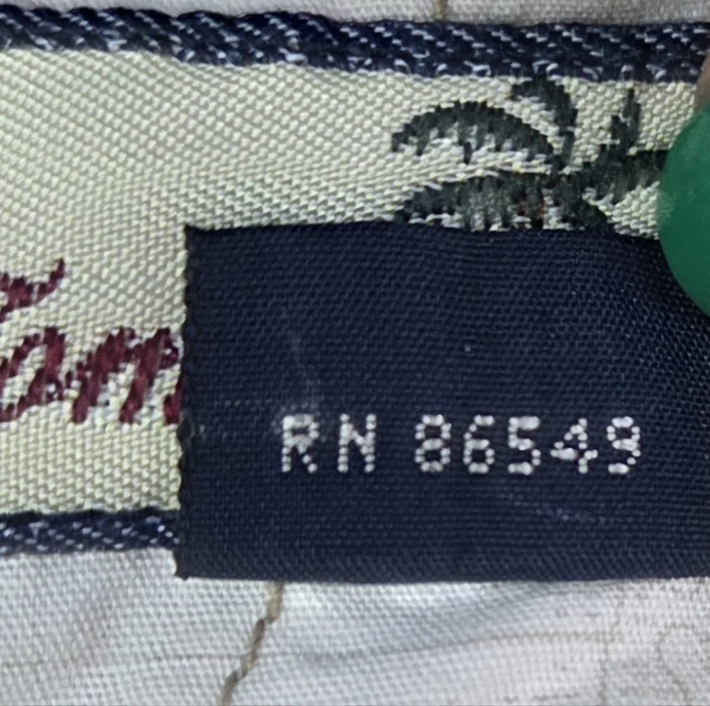 Tommy Bahama Mens Relax 100% Silk Pleated Shorts Size 38 Tan Logo Preppy Beach